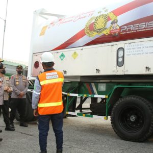 Kapolri Luncurkan Iso Tank Polri Untuk Indonesia Antisipasi Ketersediaan Oksigen