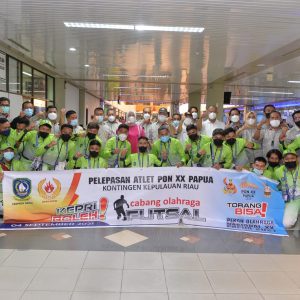 Wagub Marlin Lepas Tim Futsal Kepri Ke PON XX Di Papua
