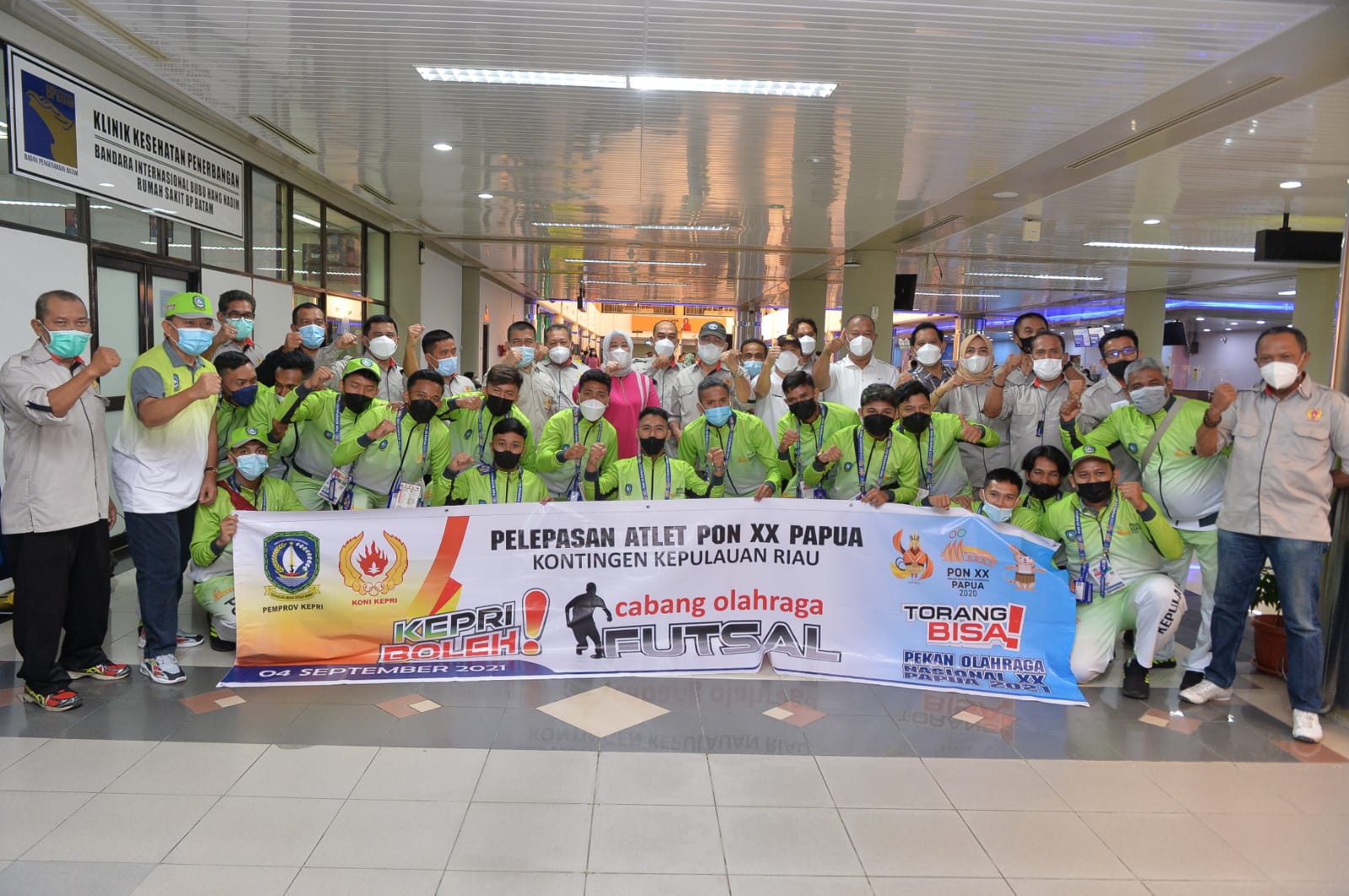 Wagub Marlin Lepas Tim Futsal Kepri Ke PON XX Di Papua