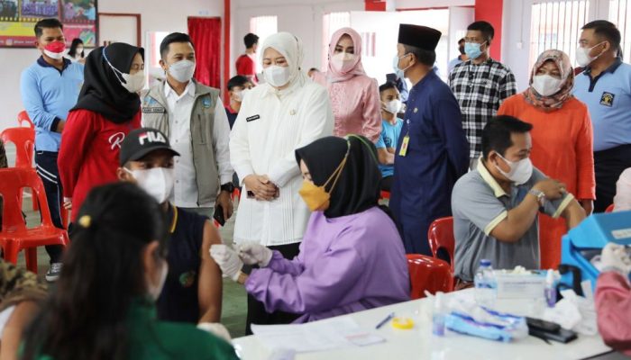 Hari Jadi Kepri ke-19, Momen Maksimalkan Program Vaksinasi