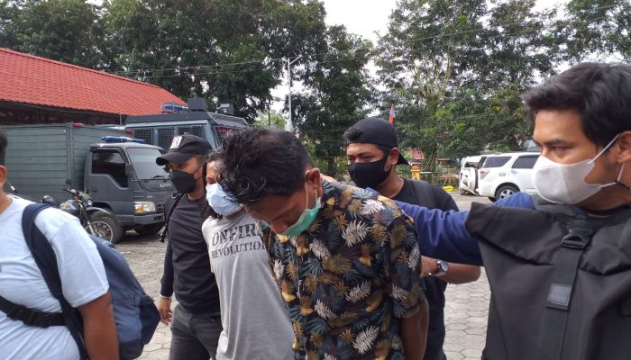 Anak Buah Bunuh Dan Gasak Uang Pengusaha Besi Tua
