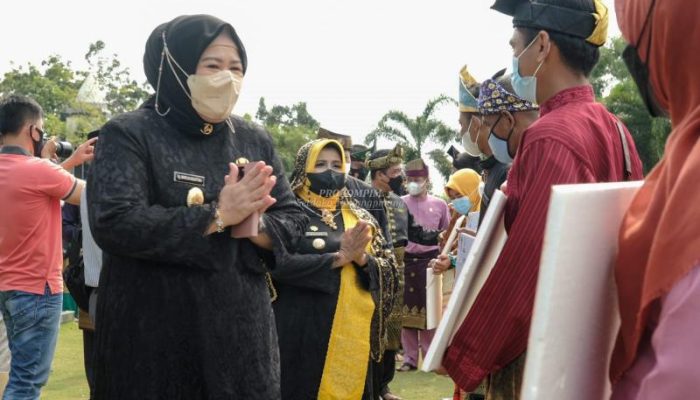 HUT Kota Otonom Tanjungpinang Ke-20 Disemarakkan Pemberian Penghargaan Dan Bantuan