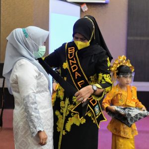 Dewi Ansar Kukuhkan Bunda PAUD Karimun