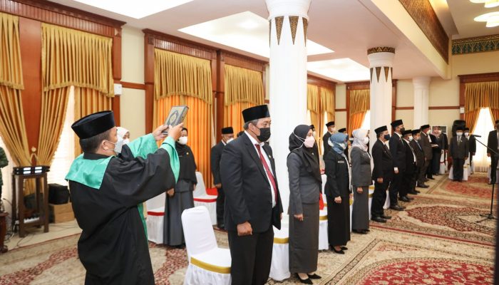 Pejabat Eselon III, IV dan JFT Dilantik, Gubernur Kepri : Saya Jamin Tidak Ada Unsur Transaksional