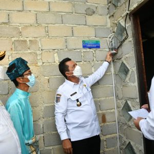 Gubernur Kepri Targetkan 15 Desa Di Kepri Dialiri Listrik Hingga Akhir 2021