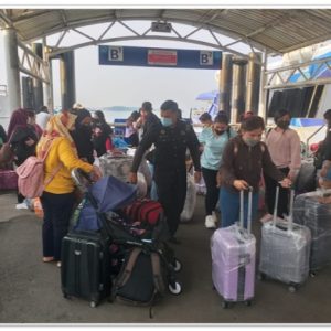 Bertambah 224 PMI Dari Malaysia Dan Singapura, Total 1414 PMI Jalani Karantina 