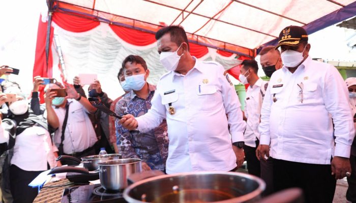 Gubernur Ansar Resmikan Kampung Kompor Induksi di Karimun