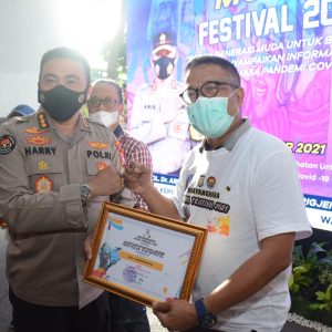 Tim Batam Art Juara Bhayangkara Mural Festival Di Kepri Tahun 2021