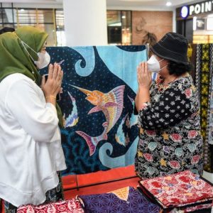 Kunjungi Dekranas Pusat, Dewi Ansar Berharap Ekonomi Pengrajin Kepri Segera Pulih