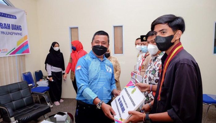 10 OKP Di Tanjungpinang Terima Dana Hibah