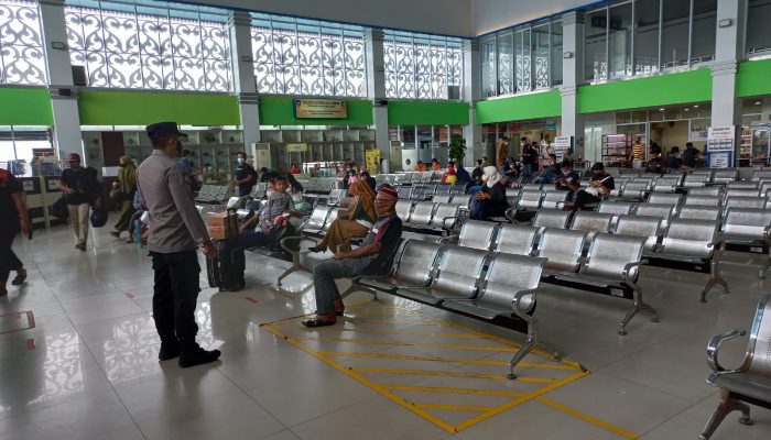 Polsek SBP Patroli Yustisi Berikan Imbauan Prokes 