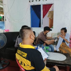Warga Takut Suntik Vaksin Dan Lansia Sasaran Vaksinasi Door To Door