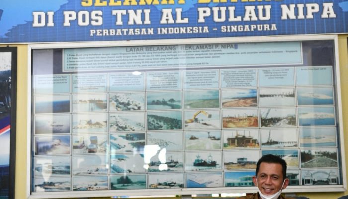 Gubernur Kepri Bersama Danrem 033/WP Tinjau Pos TNI AL Di Pulau Nipa 