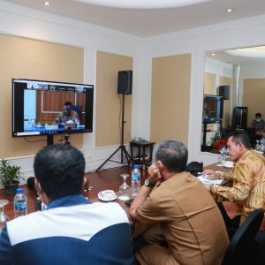 Gubernur Kepri Bersama Menkopolhukam Bahas Pengaturan Upah Minimun