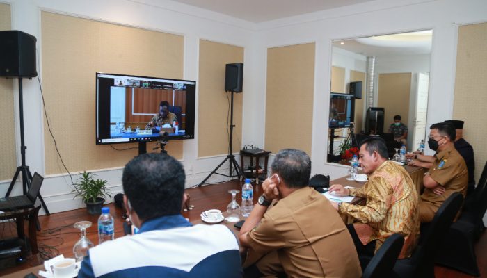 Gubernur Kepri Bersama Menkopolhukam Bahas Pengaturan Upah Minimun