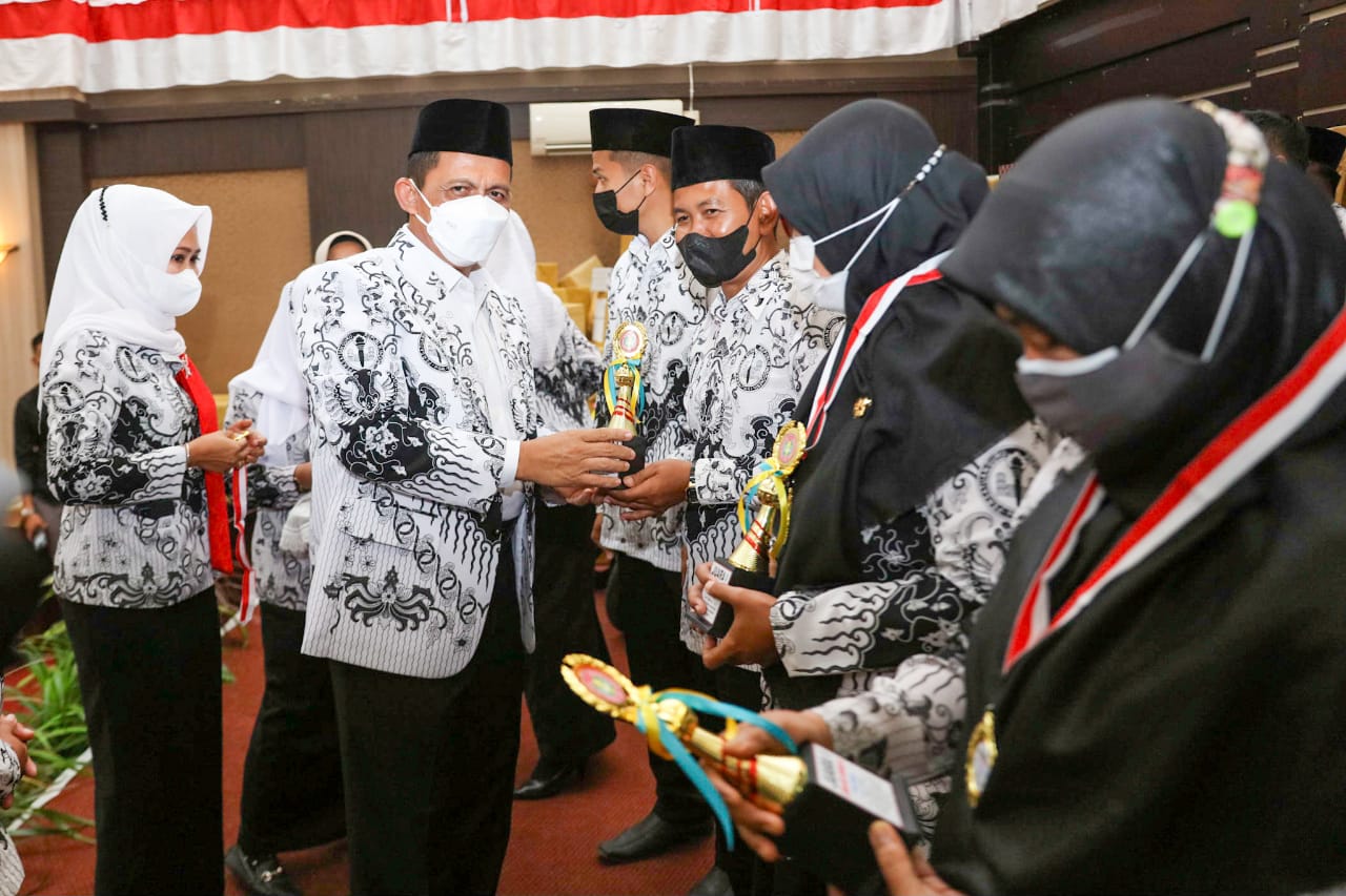 PGRI Karimun Ramah Tamah Bersama Gubernur Kepri 