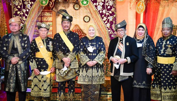 Dua Kali Kepemimpinan Wako Batam Terima Gelar Datuk Setia Amanah