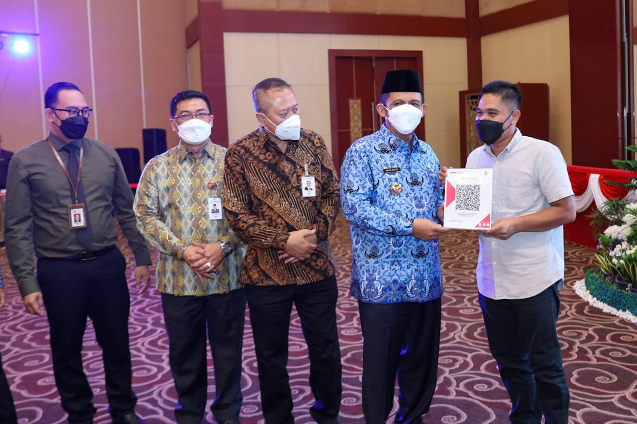 Gubernur Kepri Luncurkan Alat Pembayaran Digital QRIS Bank Riau Kepri