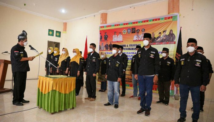 Gubernur Ansar Kukuhkan Pengurus Gerakan Penjaga Marwah
