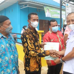 Pemkab Bintan Serahkan Dua Lumbung Pangan Di Toapaya Utara dan Pangkil Untuk Gapoktan