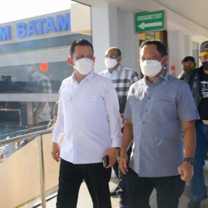 Tito Bertolak ke Jakarta, Berpesan Kepri Beri Kemudahan Berinvestasi 