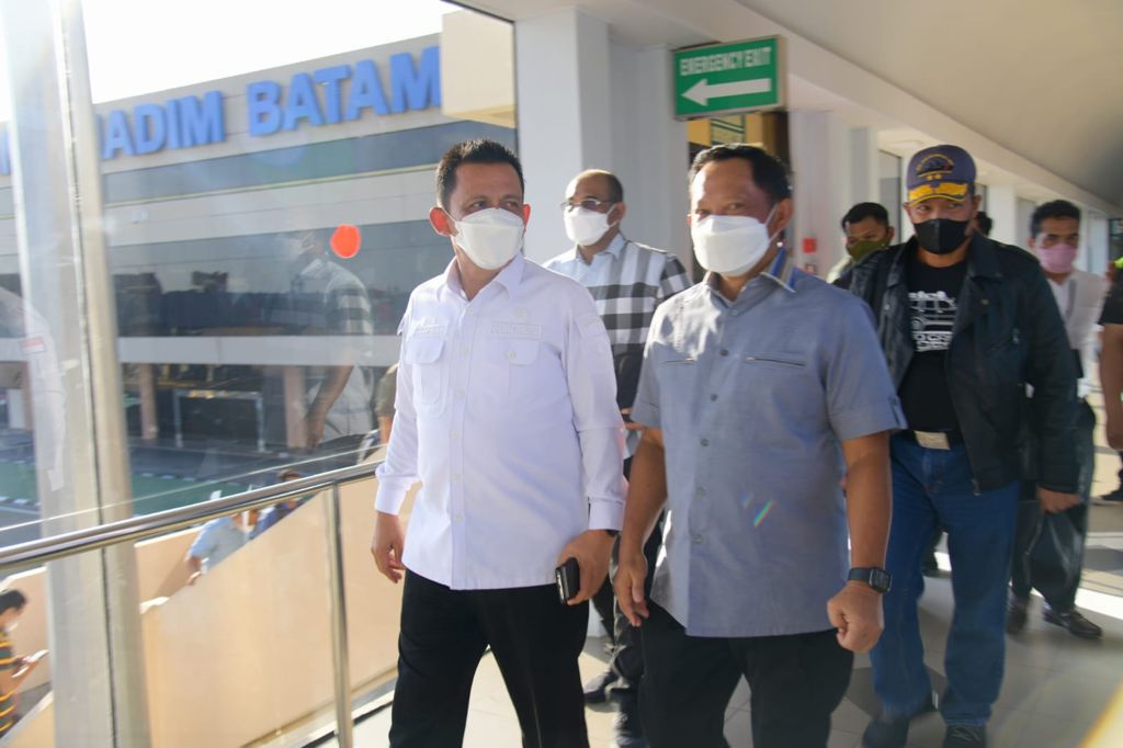 Tito Bertolak ke Jakarta, Berpesan Kepri Beri Kemudahan Berinvestasi 