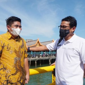 Plt Bupati Bintan Sambut Kedatangan Menparekraf RI di Pelabuhan Bulang Linggi
