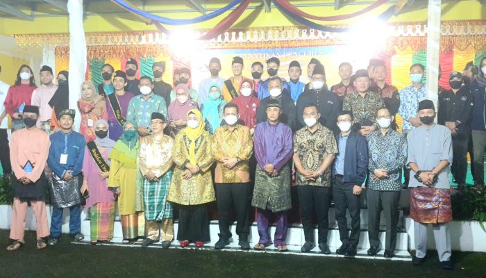 Kunjungi Asrama IPMKR Yogyakarta, Ini Nasehat  Gubernur Ansar Kepada Mahasiswa
