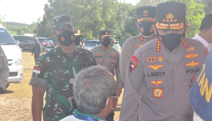 Vaksinasi Massal, Brigjen Jimmy Dampingi Kapolri Kunker Di Kepri