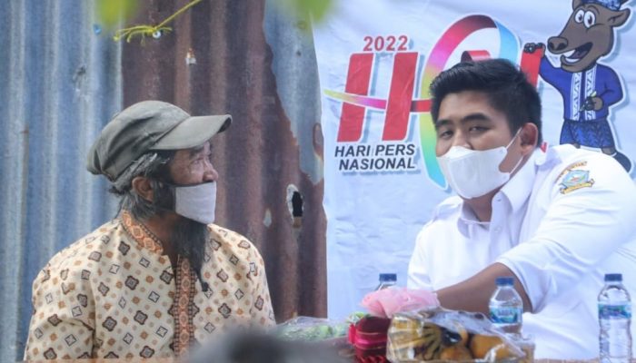 Plt. Bupati Bintan Kunjungi Pemilik Rumah Direhab PWI Bintan