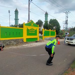 Polres Tanjungpinang Gelar Olah TKP Lakalantas Di Km 7 Tanjungpinang