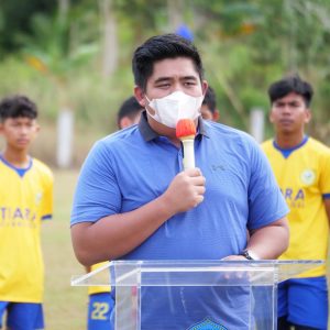 Roby Buka Turnamen Sepak Bola Karang Taruna Bintan U-21
