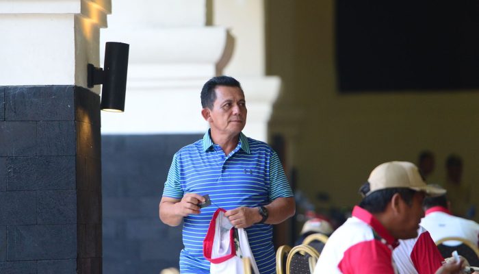 Gubernur Ansar Hadiri Farewell Golf Danrem 031 Wira Bima Riau