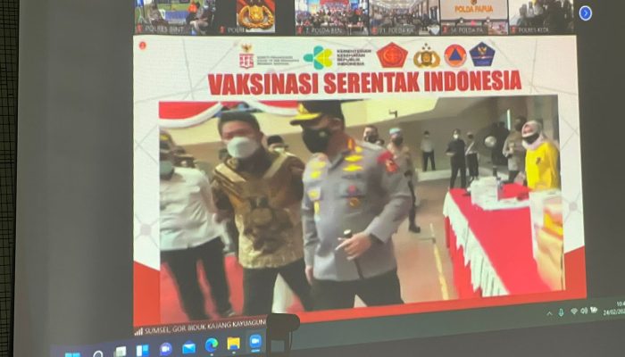 Melalui Zoom Meeting, Kapolri Pantau Vaksinasi Massal Serentak Di Indonesia