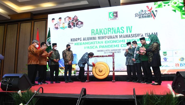 Menteri ATR/BPN Buka Rakornas IV KAHMI 2022 Di Batam