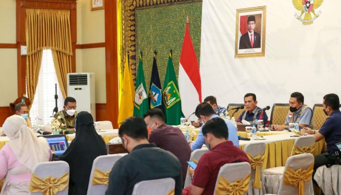 Gubernur Ansar Hadiri Rakor Bahas Covid Dan PPKM