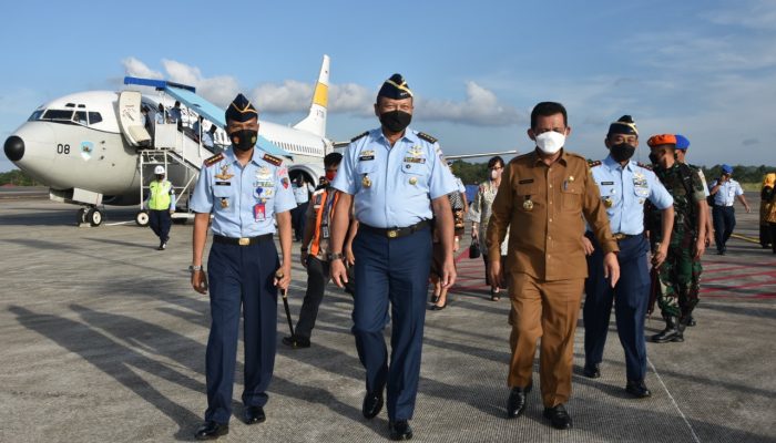 Penganugerahan Wing Kehormatan TNI AU Dan RSAF Bagi Perwira 