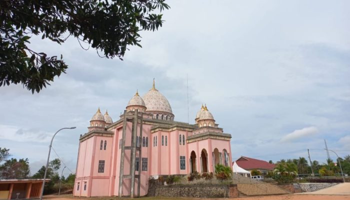Disiplin Prokes, Ramadhan 1443 H Masyarakat Kepri Laksanakan Ibadah Di Tempat Ibadah