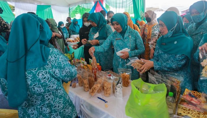 Ketua Umum TP PKK Puji Kuliner Di Kepri, Tri : Kulinernya Enak, Wisatanya Mantap