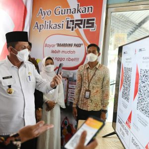Gubernur Ansar Resmikan QRIS Bank Riau Kepri di Pelabuhan Sri Tanjung Gelam