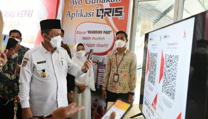 Gubernur Ansar Resmikan QRIS Bank Riau Kepri di Pelabuhan Sri Tanjung Gelam