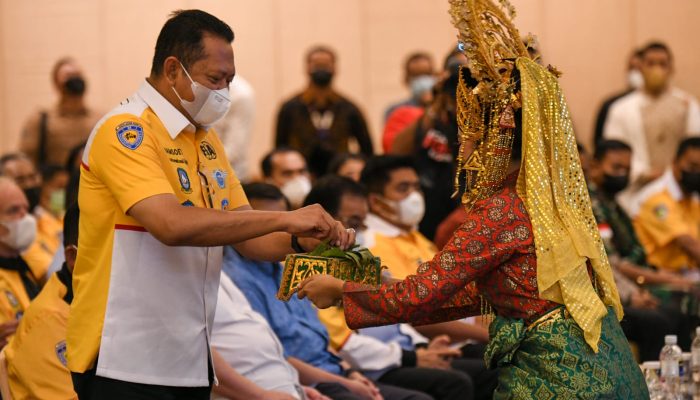 Gubernur Ansar Saksikan Penandatanganan MoU Rencana Pembangunan BIC