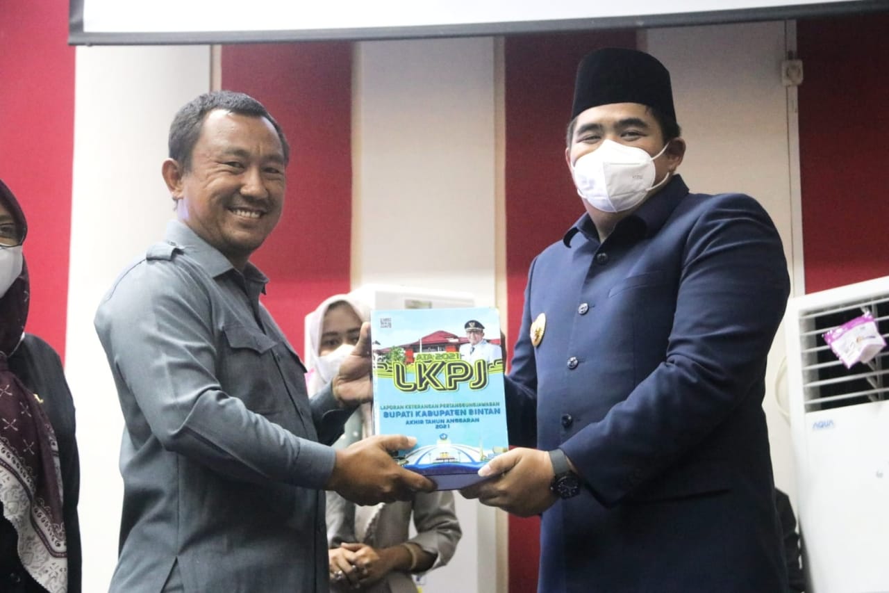 Penyampaian LKPJ Plt Bupati Bintan, Realisasi Investasi 2021 Capai Rp22,2 Triliun 