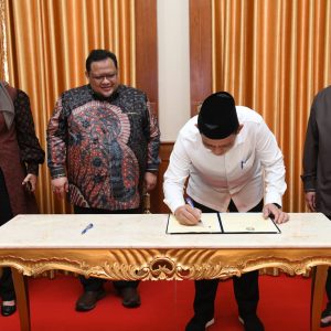 Gubernur Ansar Tandatangani MoU dengan 3 Rumah Sakit Rujukan Nasional