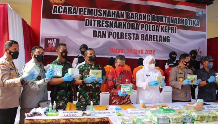 Apel Operasi Ketupat Seligi Dan Pemusnahan Narkoba Di Polda Kepri 