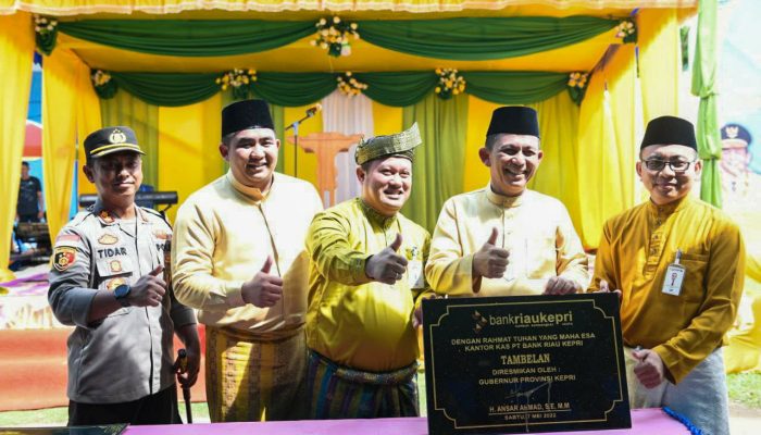 Berkunjung ke Tambelan, Ansar Tegaskan Serius Bangun Infrstruktur Pulau Terluar