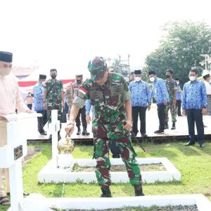 Danlanud RHF Hadiri Upacara dan Ziarah Peringatan Harkitnas
