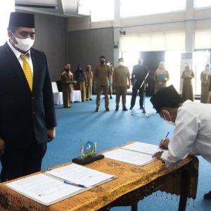 Serahkan SK PPPK Guru, Roby : Ini Amanah dan Ini Bukan Tugas yang Ringan