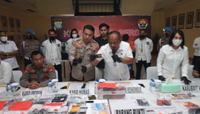 Polda Kepri Ungkap Skimming ATM Dilakukan WNA