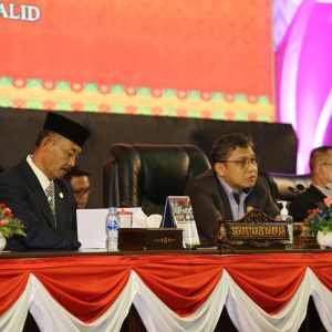 Sekda Adi Sampaikan Jawaban Terhadap Pandangan Fraksi Terhadap Ranperda Pengelolaan Keuangan Daerah 